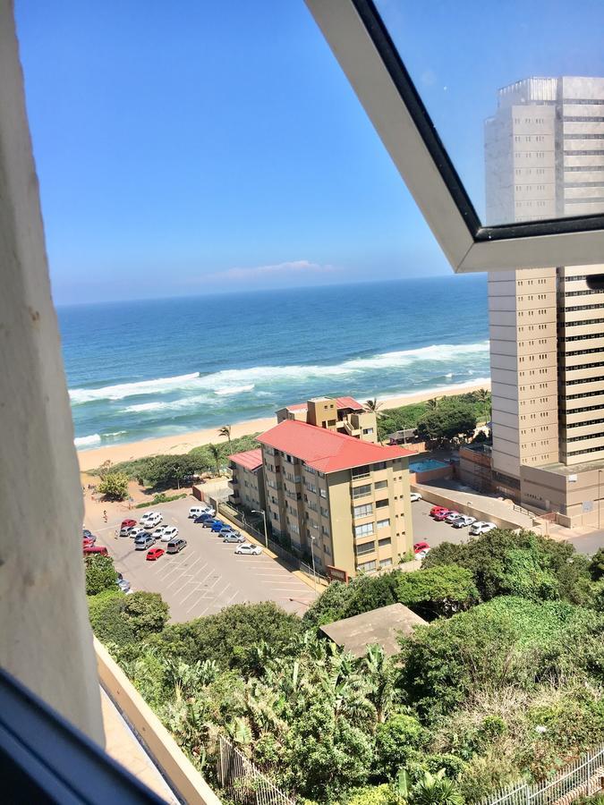 Hightide Apartment Amanzimtoti Esterno foto