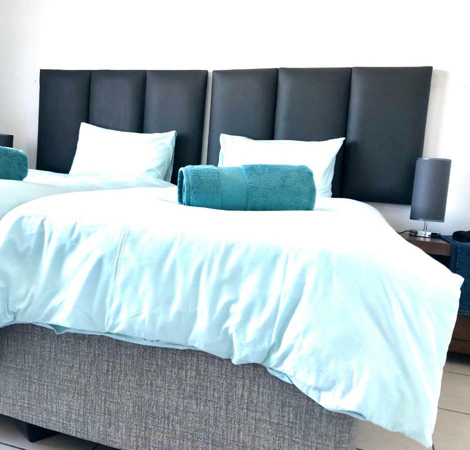 Hightide Apartment Amanzimtoti Esterno foto